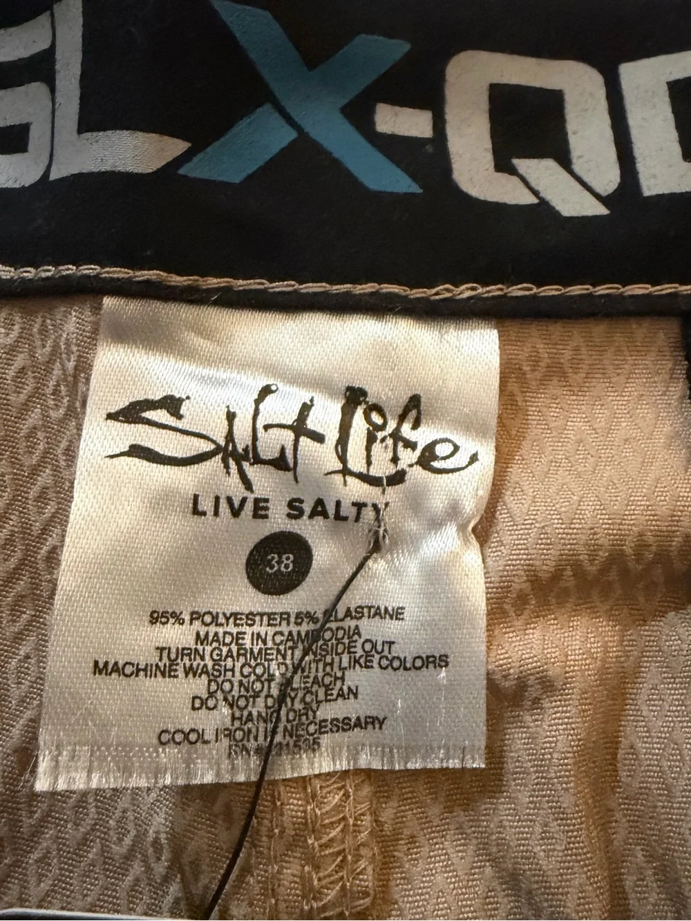 Salt Life Men's Khaki SLX Performance Cargo Shorts- NWT